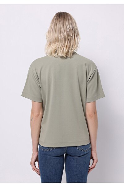 Colin's Γυναικείο κοντομάνικο μπλουζάκι με κανονική εφαρμογή με στρογγυλή λαιμόκοψη