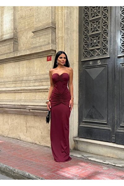 limited black فستان طويل بدون حمالات بتفاصيل الصدر