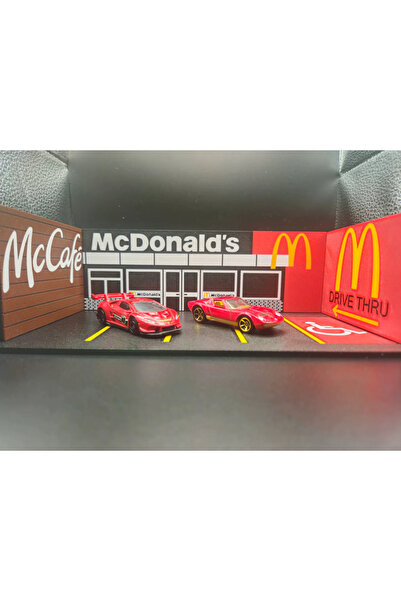 EmAy3d McDonalds Garage Diorama - 1:64
