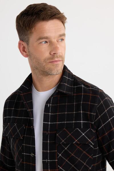Tudors Men's Slim Fit Slim Fit Sports Collar Double Pocket Flap Checkered Shirt