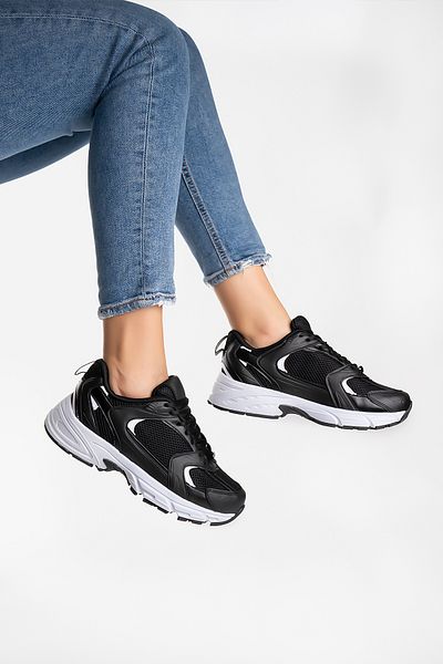 Blyss Women Men Unisex Black White Sports Shoes Sneaker