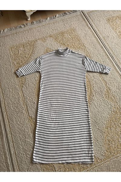 AZR Women's White Black Striped Standard Stretchy Long Knitted Hijab Dress