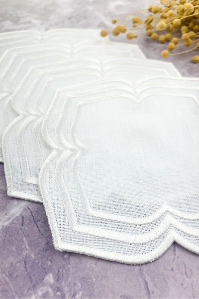 WEARE2 White Colored Moonrise Embroidered 4-Piece Cocktail Napkin