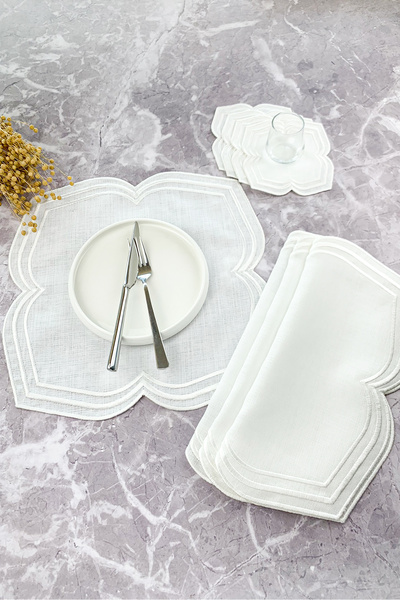 WEARE2 White Color Moonrise Embroidered 8 Piece Set (4+4) American Service and Cocktail Napkin