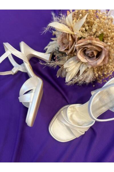 Pine Cone Women's shoe