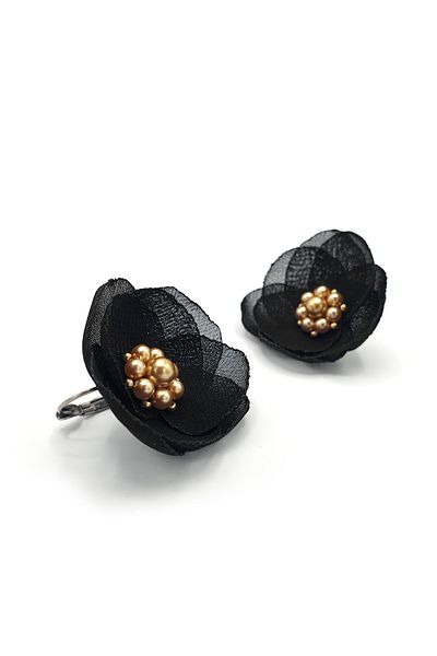Corizmi Stainless steel hoop earrings, veil flower in the middle with pearls, handmade, Love