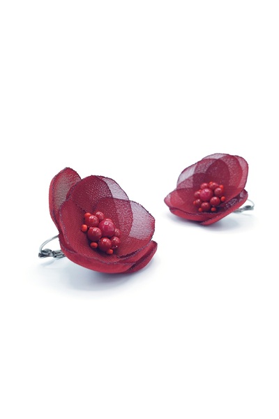 Corizmi Stainless steel hoop earrings, veil flower in the middle with pearls, handmade, Love