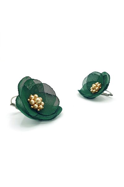 Corizmi Stainless steel hoop earrings, veil flower in the middle with pearls, handmade, Love