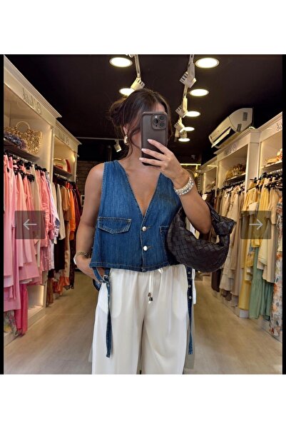 Özguş Kemer Detaylı Denim Yelek