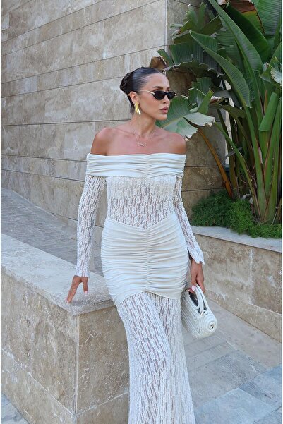 Havoş Béžové šaty s krajkovým detailem a límečkem Madonna