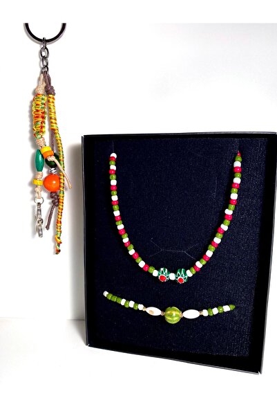 She Sells مجموعة قلادة وسوار مصنوعة يدويًا من الخرز الملون + سلسلة مفاتيح ساحرة