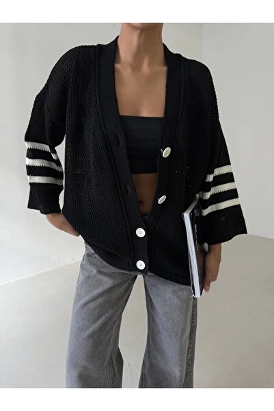ufukmoda Large buttoned casual knit cardigan in black and white.