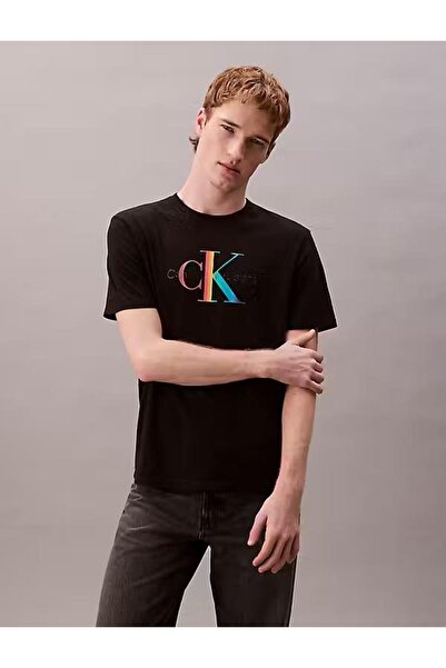 Calvin Klein ΓΡΑΦΙΚΟ ΜΠΟΥΤΟΥΡΙΚΟ ΦΟΡΜΑΡΙΟ SS 20s CK PRIDE25