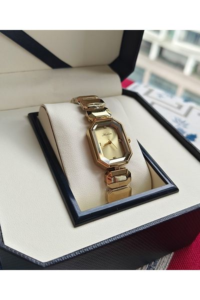 Youtrico Labaoli women's wristwatch,simple and stylish square watch,indexes set with diamonds