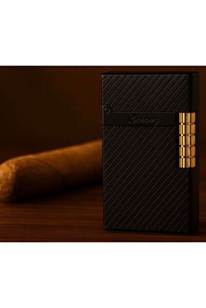 Hunter Premium Siyah Metal Çakmak – Çizgili Desenli, Altın Detaylı Şık Tasarım