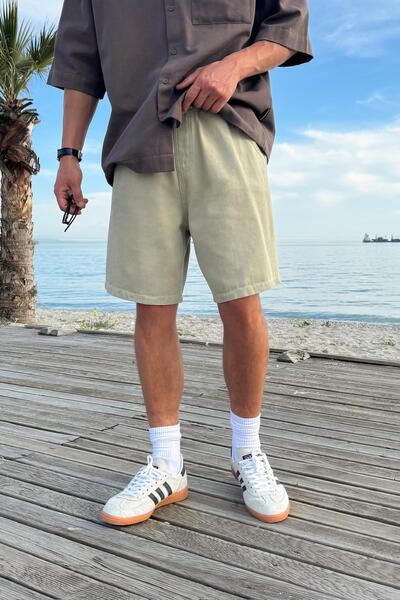 Flaw Wear Khaki Basic Shorts with Elastic Waist