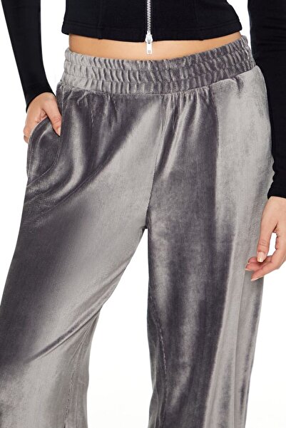 Forever 21 Kadife High-Rise Wide-Leg Pantolon