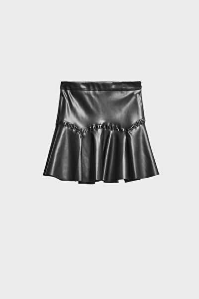 its basic Women's Black Color W5-1 Pleated Special Design Faux Leather Polyviscose Fabric Skirt