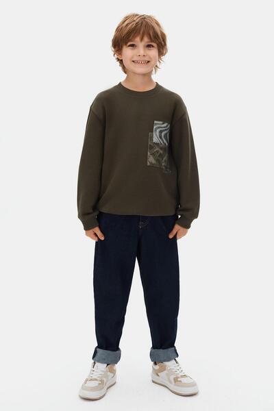 NK Boy's Depthsof Sweatshirt 8-14 Years Khaki