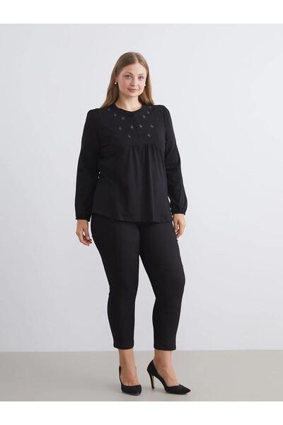 LC Waikiki Crew Neck Buttoned Blouse (W5)
