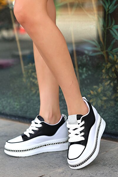 Madam Tarz Rodel Padded Sole Lace-Up Sports