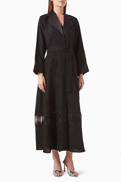 Rauaa Official Capture the Modern and Sophisticated Look with a Stylish Butto...