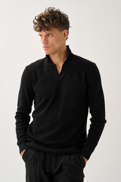 ALEXANDERGARDI V Detailed Polo Neck Sweater