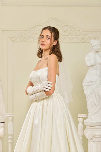 Lenta Wedding Beyaz Kayık Yaka İnci Detaylı Eldivenli A kesim Gelinlik