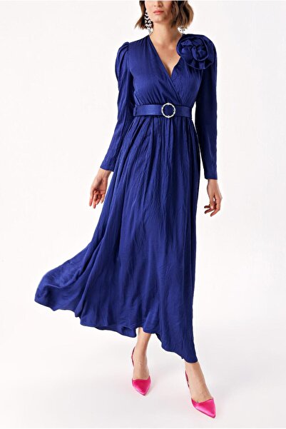 SOCIETA Lacivert Gül aksesuar detaylı anvelop uzun elbise 94219