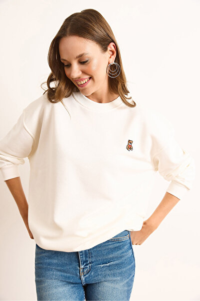 Olalook Kadın Beyaz Ayıcık Nakışlı Dikiş Detaylı Şardonlu Kalın Sweatshirt SWT-19000731