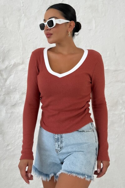 MODAGEN Women's Brick V-Neck Long Sleeve Interlock Blouse