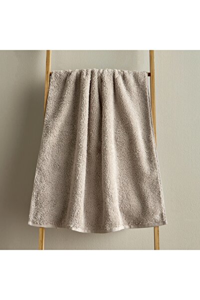 Home Centre Cloud 450 GSM Microcotton Bath Towel - 70x140 cm