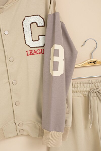 Cansın Mini Σετ αγορίστικη φόρμα με μπεζ κεντημένο κολεγιακό μπουφάν 21225