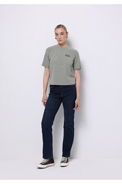 Colin's Γυναικείο κοντομάνικο μπλουζάκι με στρογγυλή λαιμόκοψη κανονική εφαρμογή