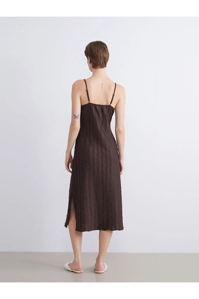 LC Waikiki Γυναικείο φανταχτερό νυχτικό με λουράκι σε σχήμα V