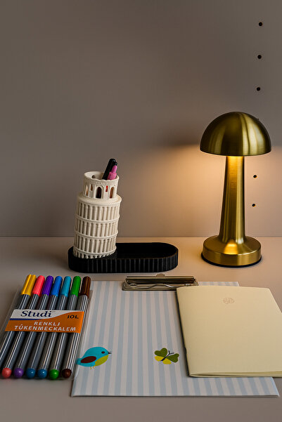 DYN Design حامل أقلام زخرفي - بتصميم برج بيزا