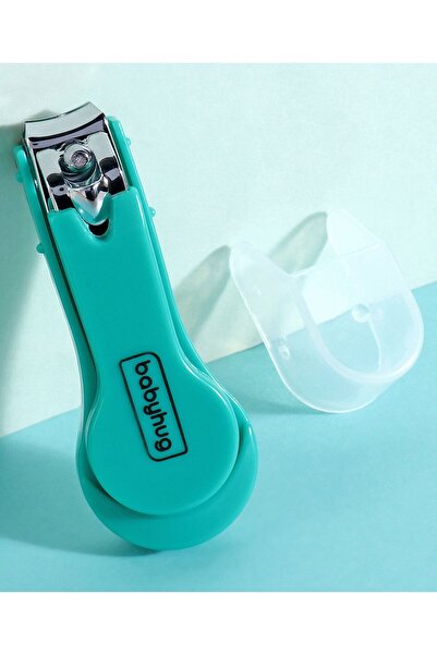 Babyhug Nail Clipper With Cover, Compact, Lightweight, Curved Blade, 0 to 24 Months, 6 x 2 cm - Blue