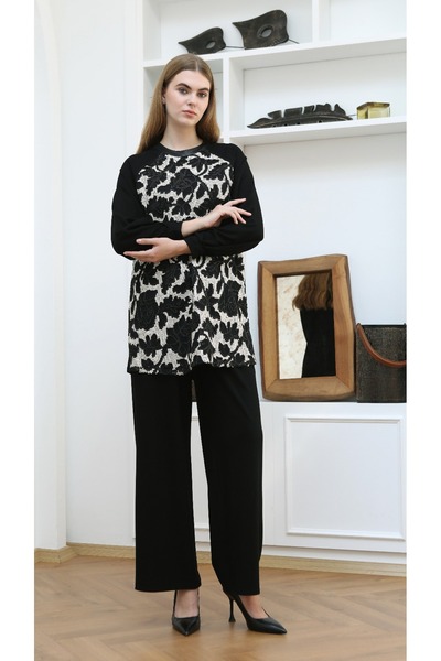 Gazella 43403 ÖNÜ TÜL VE PUL İŞLEMELİ YAPRAK DESENLİ KOLU KAT DETAYLI TRİKO T...