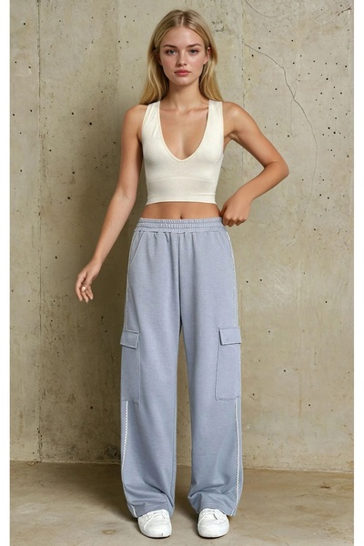 CARLA MARA Two Thread Fabric Women's Sweatpants with Cargo Pockets