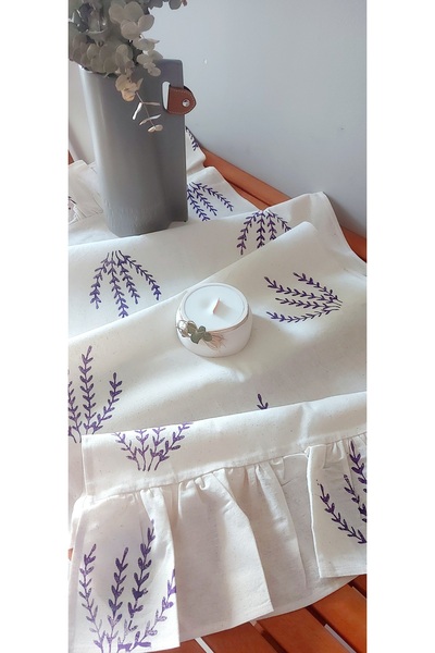 Poyegda Lavanta desenli fırfırlı runner