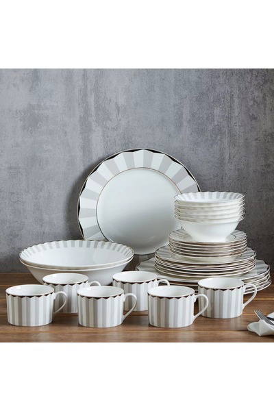 Generic Java 32-Piece New Bone China Dinner Set - Serve 6