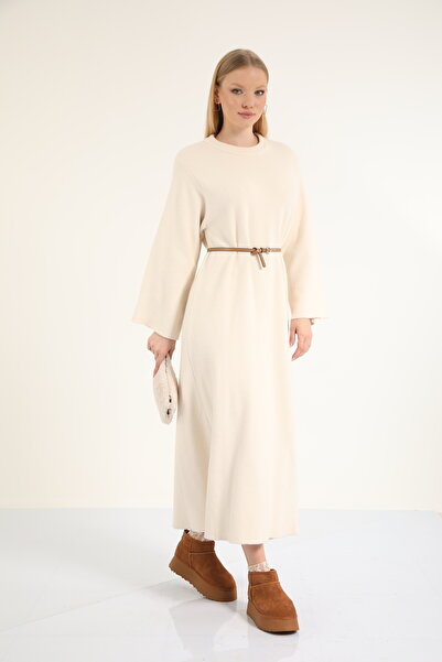 Suede Style 42100 - Шикарне зручне трикотажне плаття з велосипедним коміром для жінок