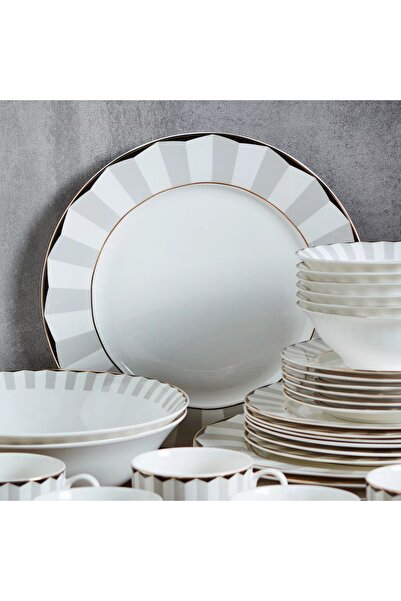 Generic Java 32-Piece New Bone China Dinner Set - Serve 6