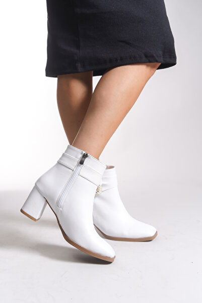 Riccon Kadın Toka Detaylı Topuklu Bot 00121050 Beyaz
