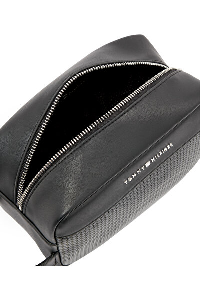 Tommy Hilfiger Erkek Marka Logolu Tek Fermuar Bölmeli Geniş Hacimli Günlük Kullanıma Uygun Şık Görün