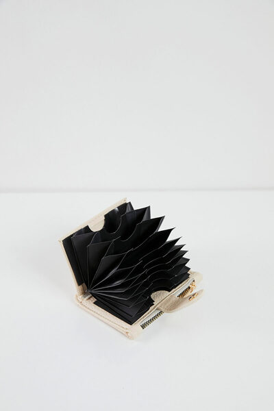 Arma Life Women's Accordion Zippered Cream Mini Handbag