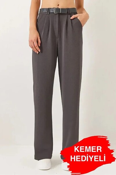 Patreon Kadın Pileli Cep Detaylı Kemerli Palazzo Latina Pantolon