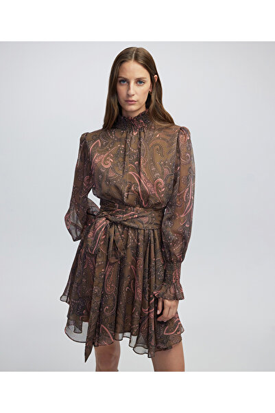 İpekyol Desenli yüksek yaka elbise