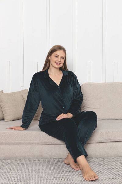Asel Plus Size Button-Down Velvet Fabric Pajama Set