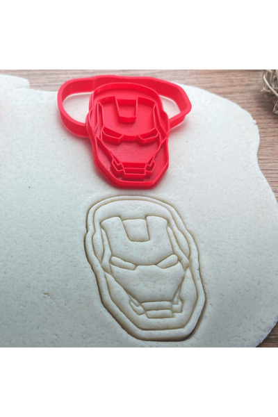 Lulu's Prints Iron Man cake mold